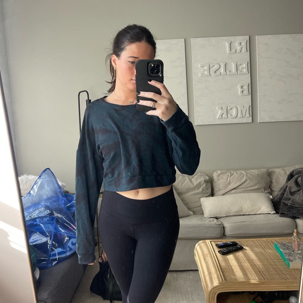 Olivacious Cropped Pullover